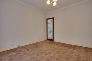 Lounge- click for photo gallery